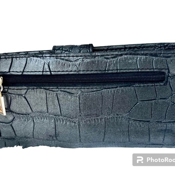 Guess Women's wallet - Picture 3 of 6